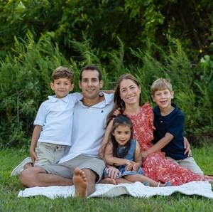 Meet your Posher, Maya